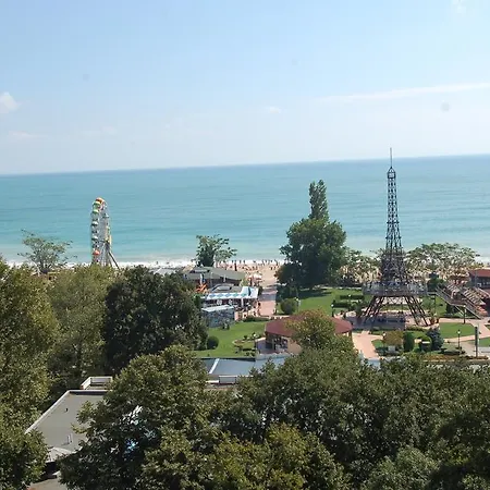 Penthouse Iglika Front Beach *