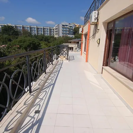 Penthouse Iglika Front Beach Apartmán